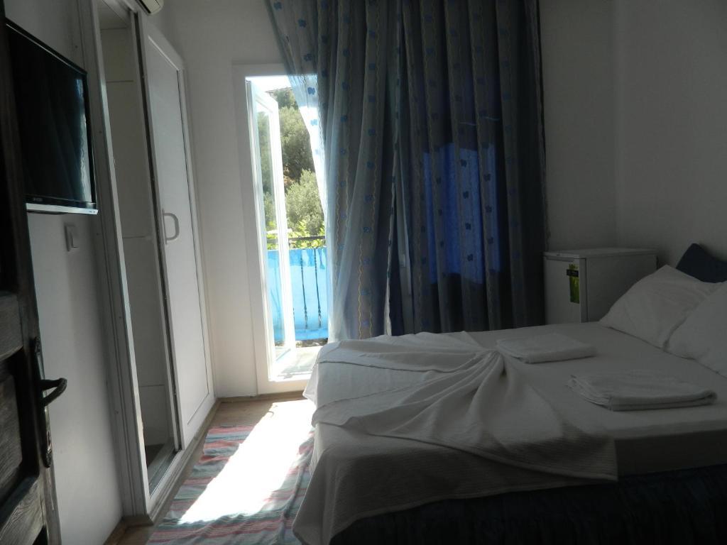 Akkin Pansiyon Hotel Kas Exterior photo